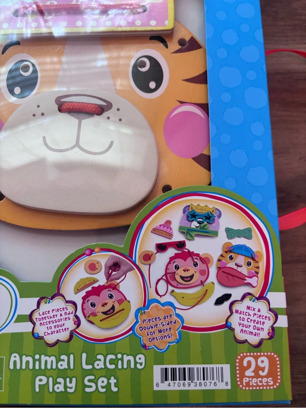 New Animal Lacing Play Set